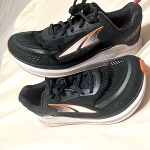 ALTRA RUNNING SHOES WOMENS 8.5 PARADIGM 6